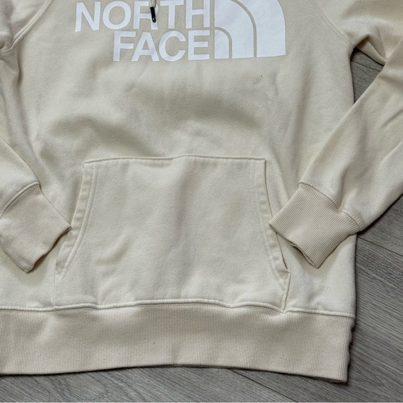 The North Face Off-White Hoodie - Picture 3 of 6